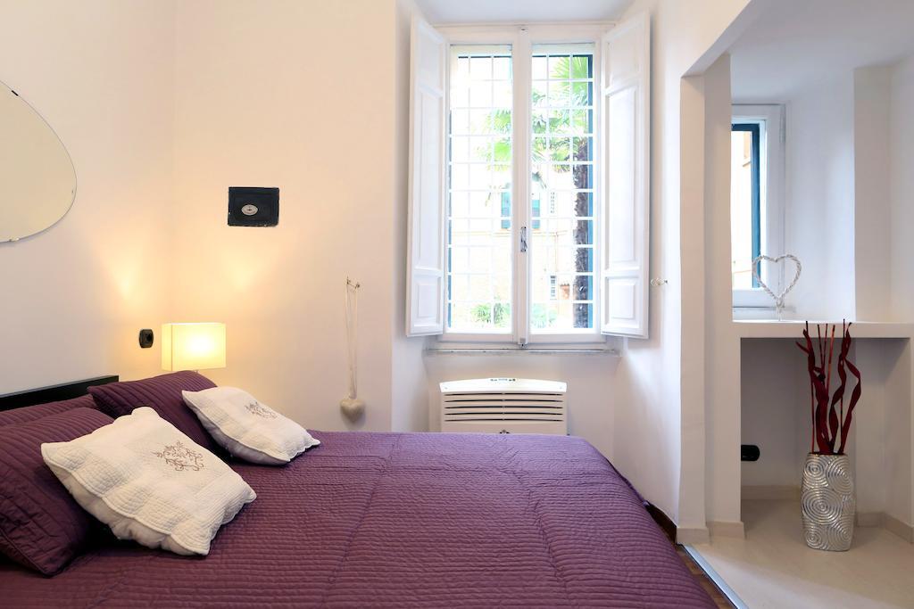 Caracciolo Guest House Rzym Pokój zdjęcie