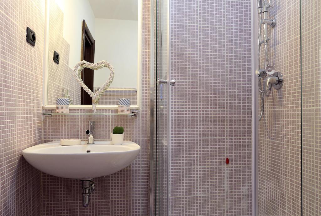 Caracciolo Guest House Rzym Pokój zdjęcie
